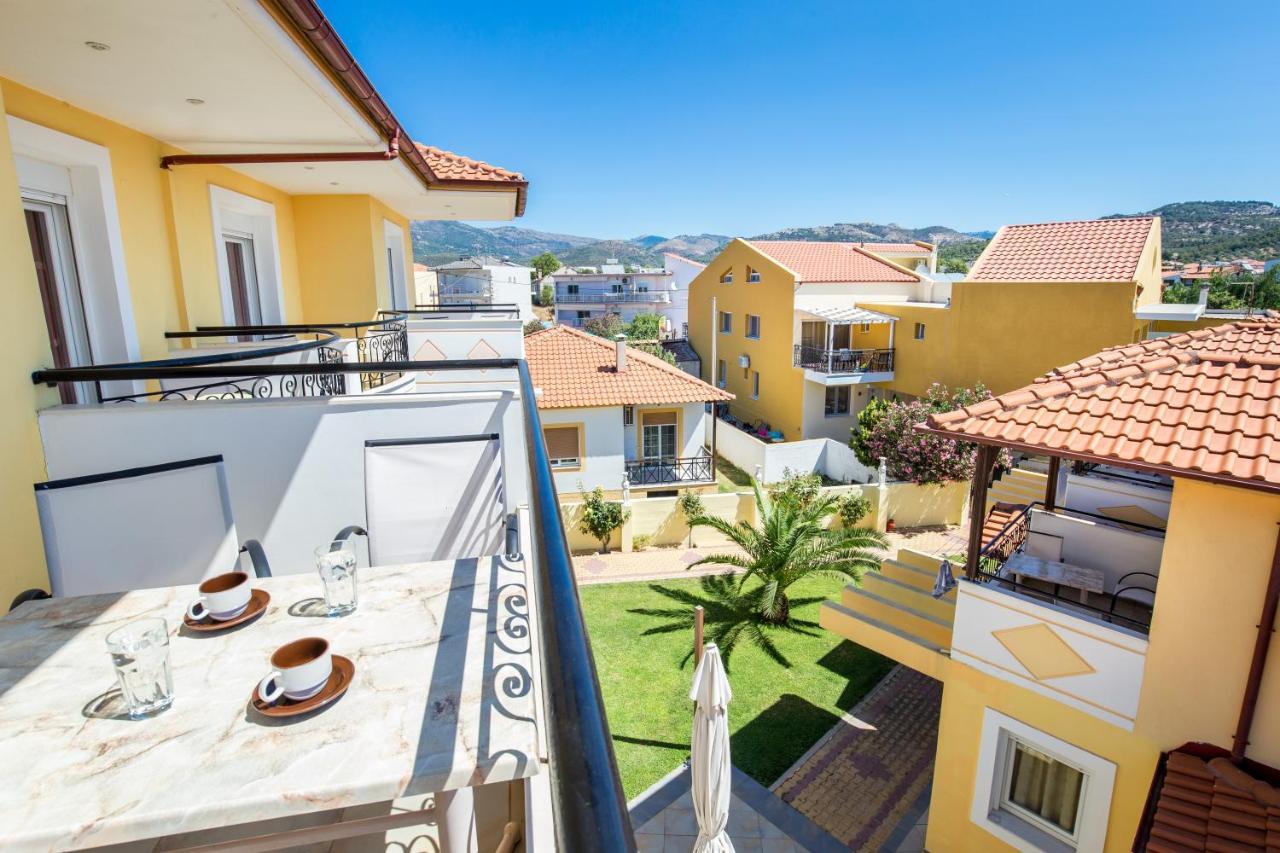 לימנריה Aldebaran Hotel Apartments מראה חיצוני תמונה