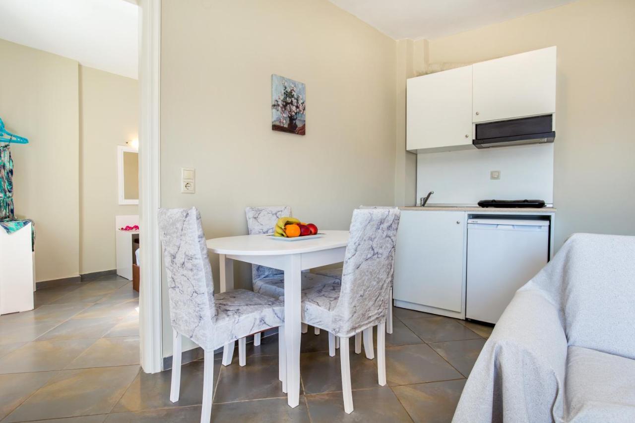 לימנריה Aldebaran Hotel Apartments מראה חיצוני תמונה
